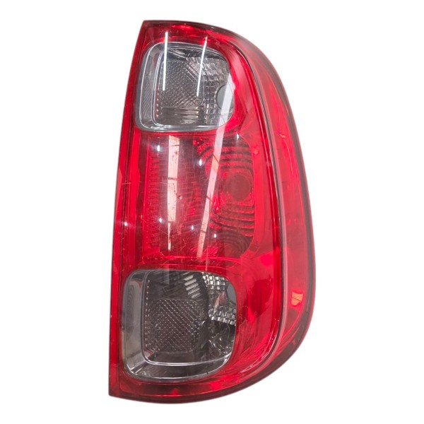 Lanterna Direita Fiat Uno Vivace 2010 2011 2012 2013 A 2015 Direito/passageiro Vermelho